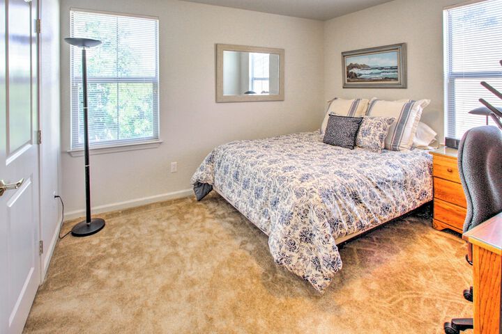 Serene Bungalow-style Home in Point Reyes Station!
