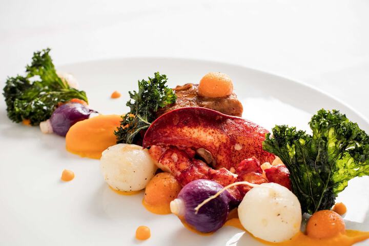 Dining 53 of 82