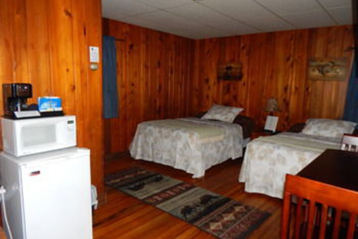 Brookside Motel