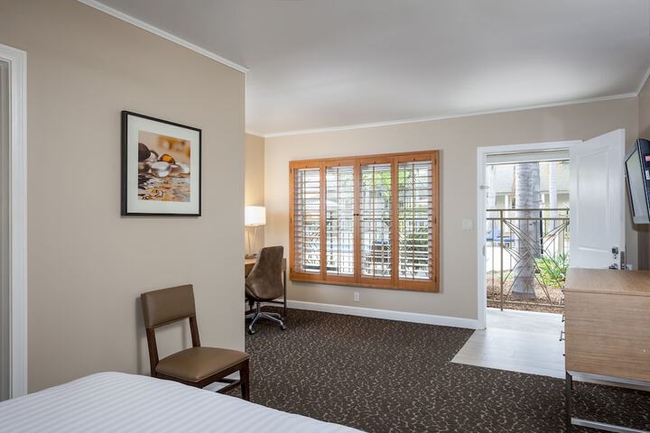 Room 18 of 43