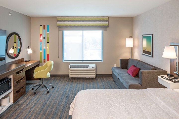 Room 5 of 13