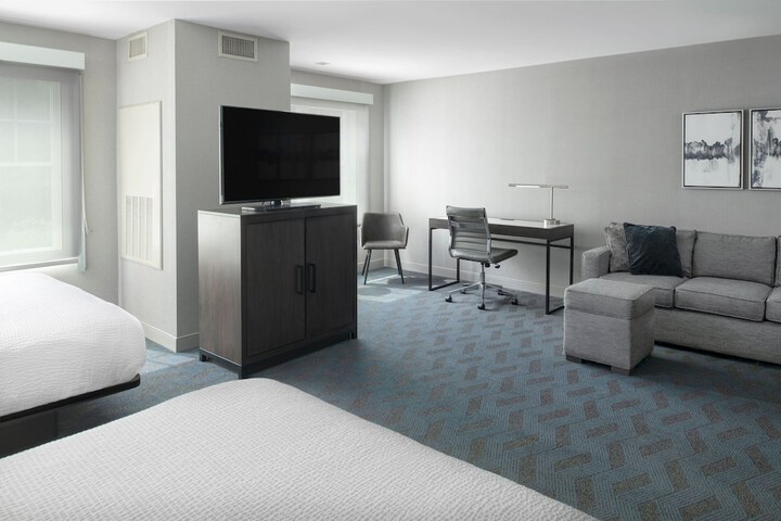 Room 51 of 66