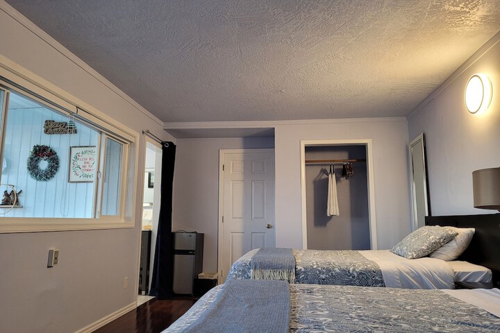 Room 77 of 123