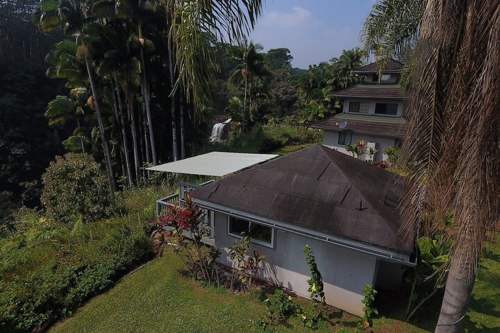The Inn at Kulaniapia Falls