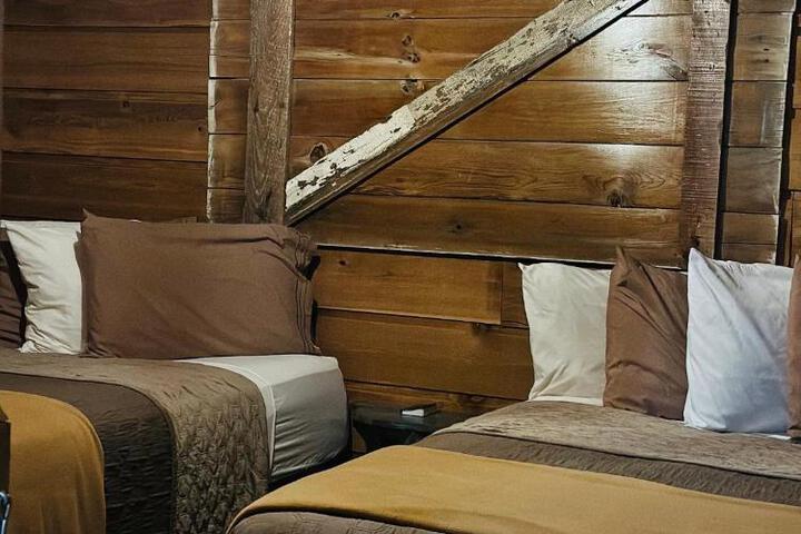 Country Cabins Hotel