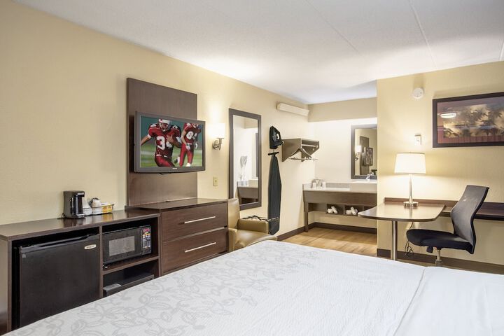 Room 13 of 26