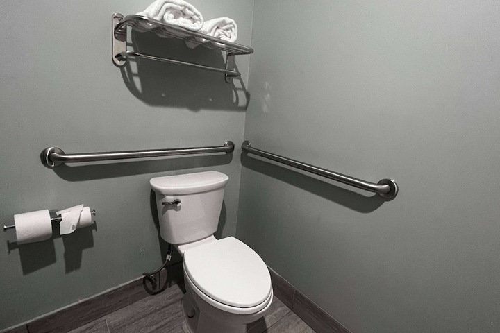 Room 25 of 59