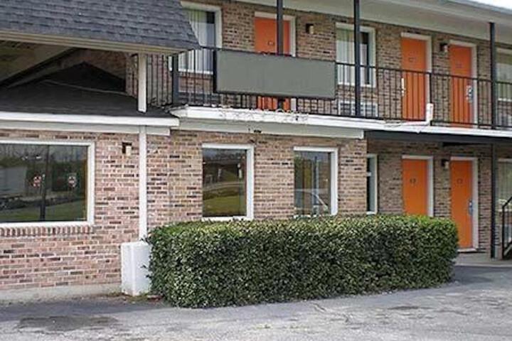 Motel 6 Saint George SC – I-95