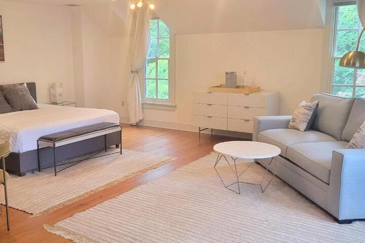 Pinetown Bridge Bnb LLC