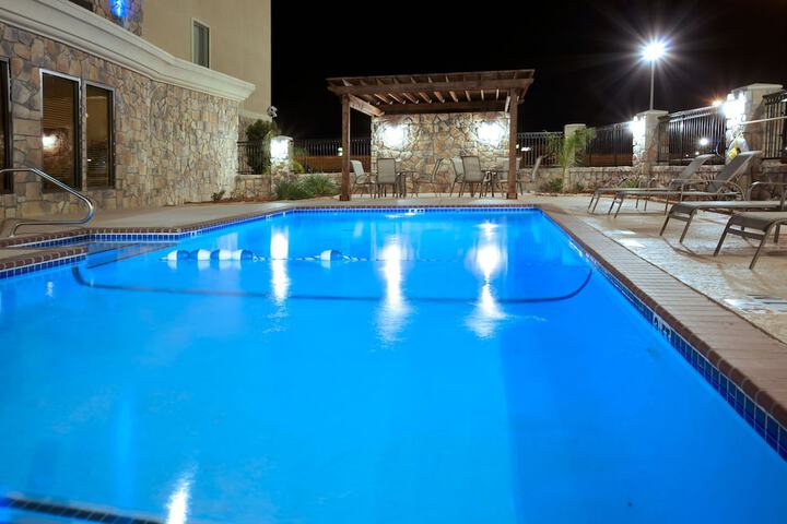 Pool 3 of 26