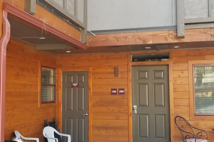 Hotel 14 of 245