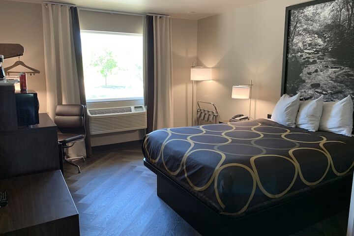 Greeley Valley Lodge