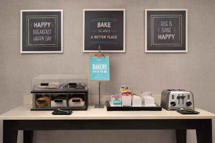 Breakfast/Coffee Service 35 of 42