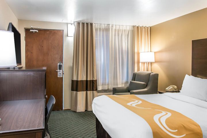 Room 12 of 36