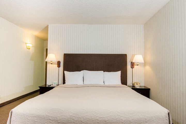 Los Gatos Lodge