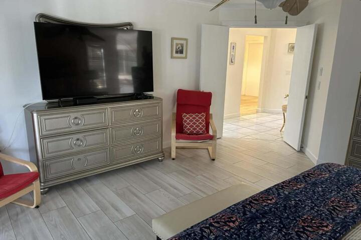LUX VILLAs on beautiful Palmer Ranch