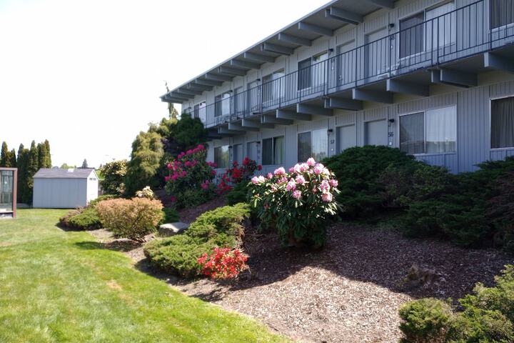 Hotel 8 of 128