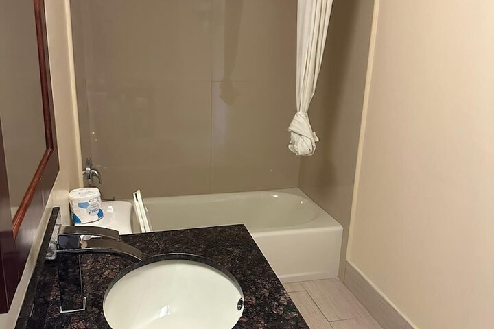 Room 18 of 71