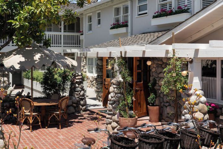 Le Petit Pali at 8th Ave