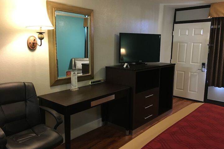 Room 42 of 51