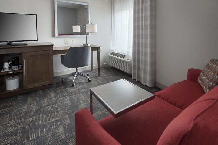 Room 11 of 27