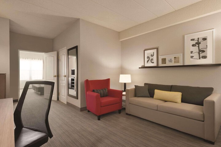 Country Inn & Suites by Radisson Shoreview-Mounds View, MN