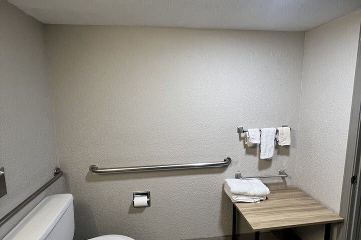 Room 13 of 62