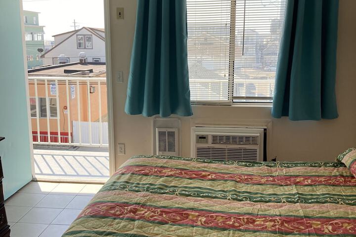 Room 26 of 53