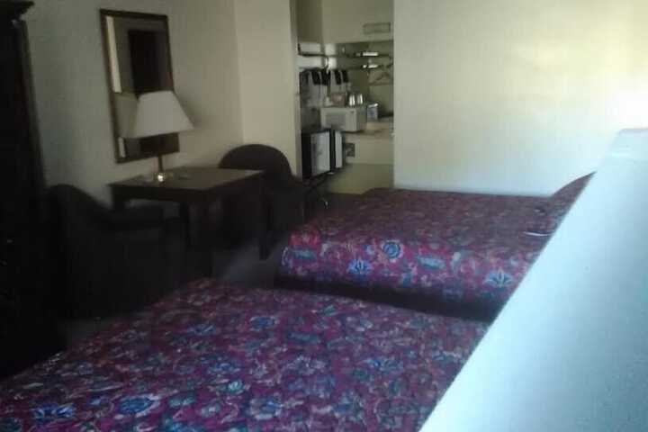 Room 21 of 42
