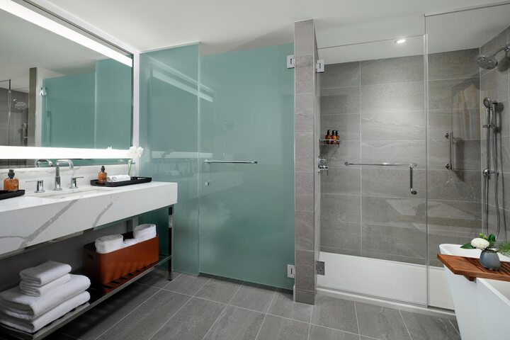 Hotel Alpenrock Breckenridge Curio Collection by Hilton