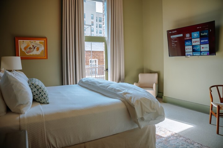The Woodward Hotel