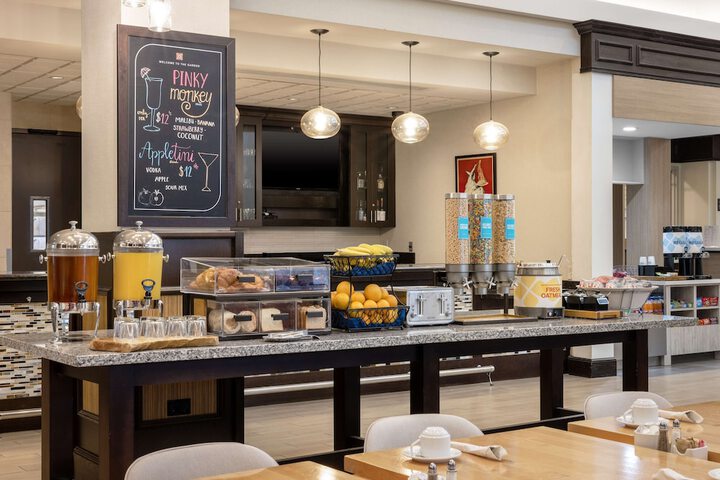 Breakfast/Coffee Service 40 of 47