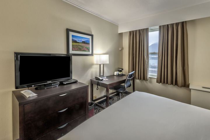 Room 18 of 31