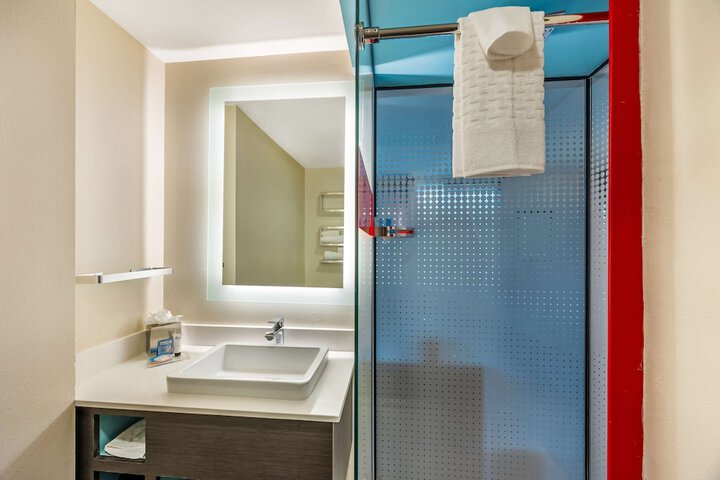 Vīb Best Western Springfield