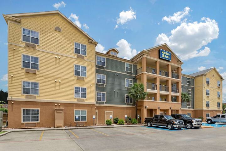 Hotel 2 of 47