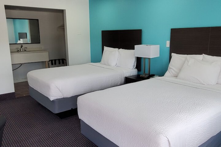 Room 11 of 20