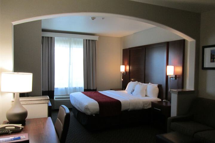 Room 32 of 73