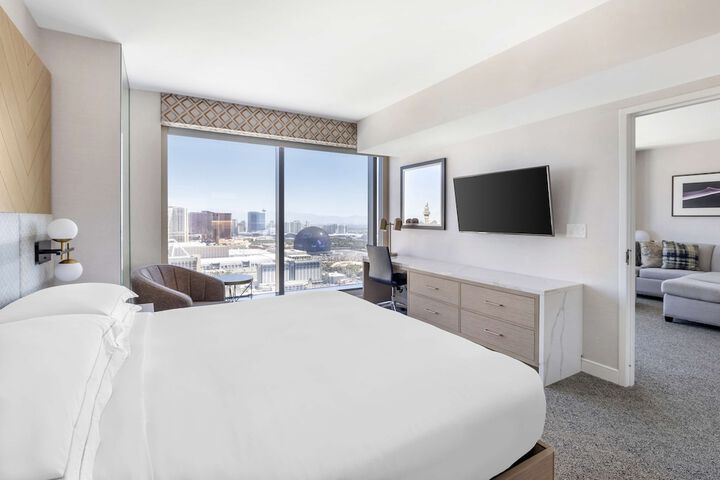 Room 40 of 63