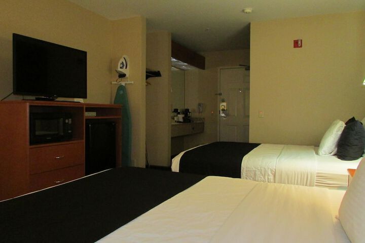 Fairbridge Inn & Suites