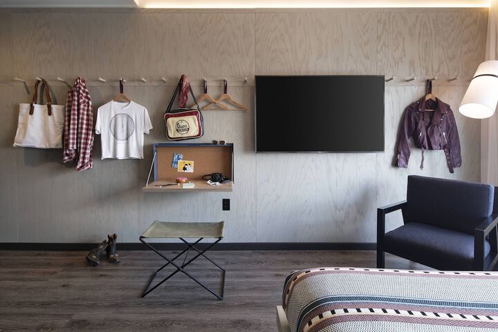 Room 26 of 47