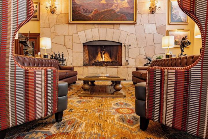 Grand Canyon Railway Hotel