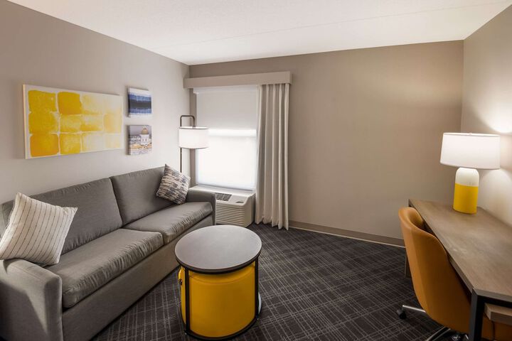 Room 26 of 48