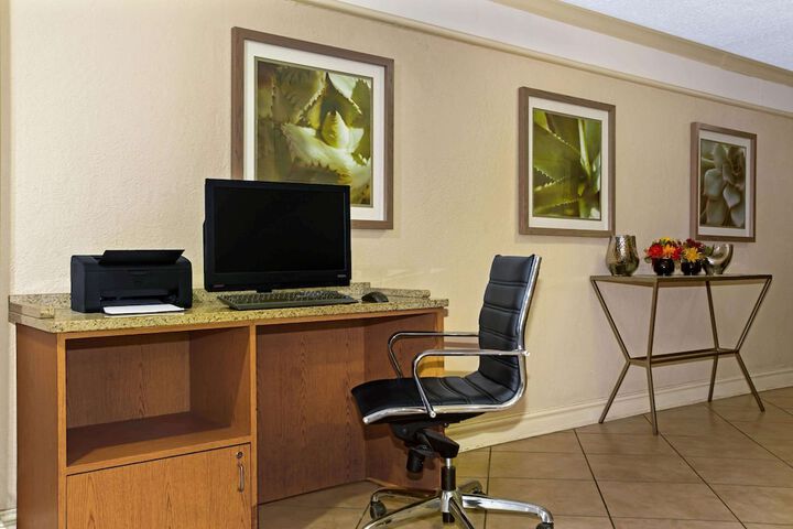 Business Center 30 of 30