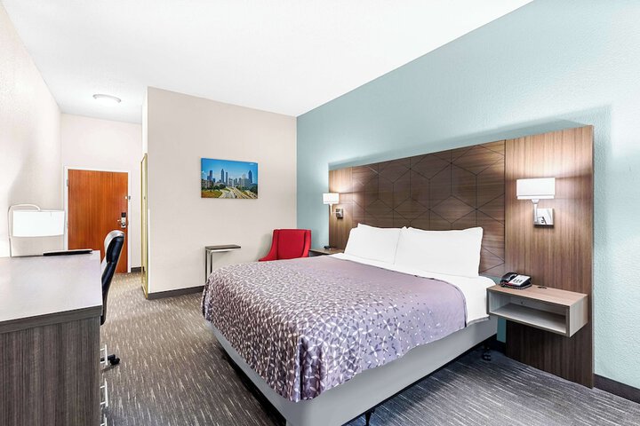 Room 16 of 30