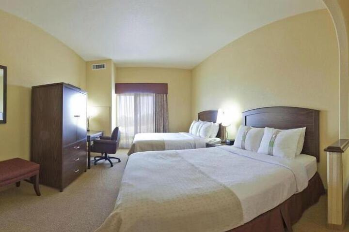 Room 8 of 26
