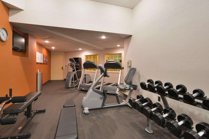 Comfort Suites Chincoteague Island Bayfront Resort