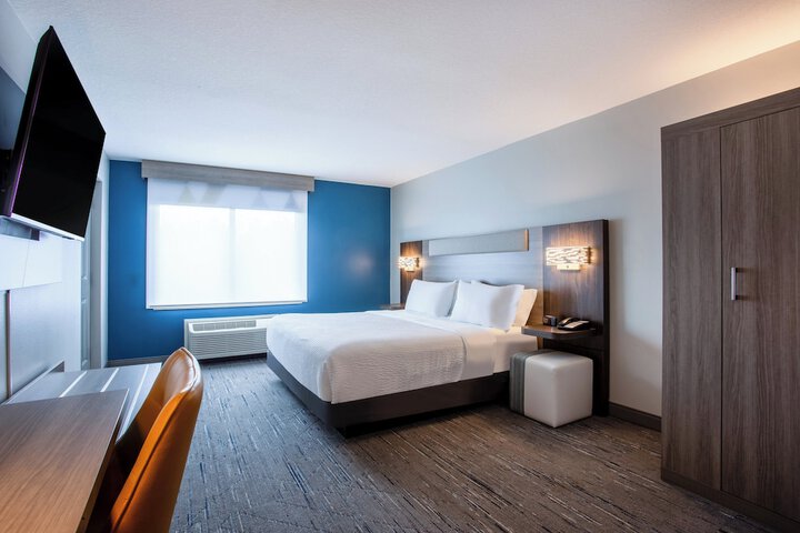 Room 44 of 71