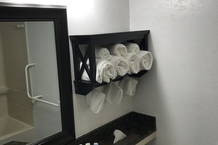Quality Inn Cromwell - Middletown