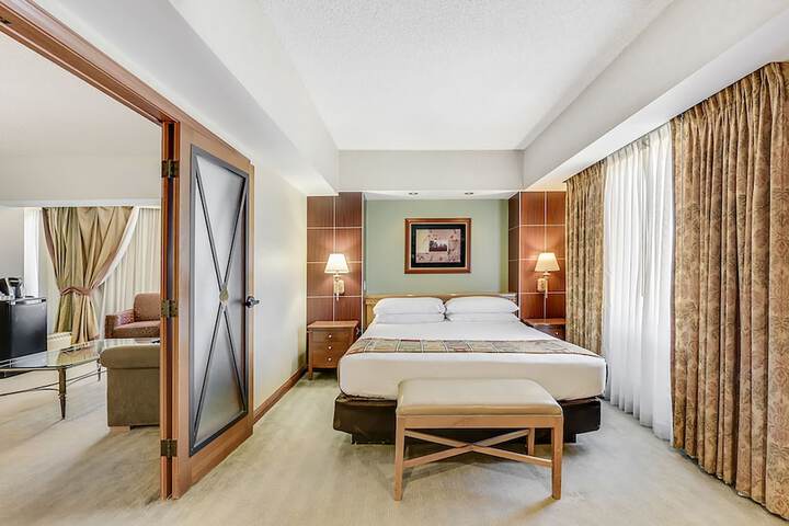 Room 16 of 53