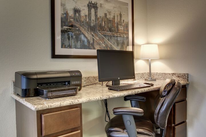 Business Center 58 of 59